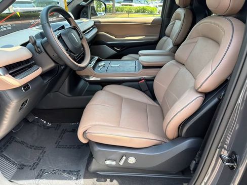 New 2027 Lincoln Navigator L Black Label AWD/4WD image 10