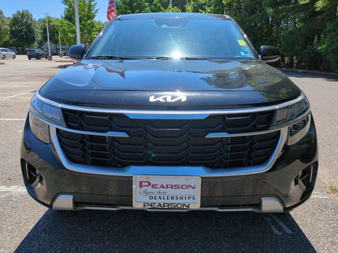 Used 2026 Kia Seltos LX FWD image 9