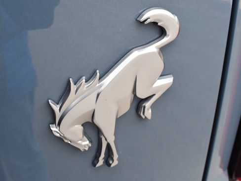 Used 2023 Ford Bronco Outer Banks AWD/4WD image 15