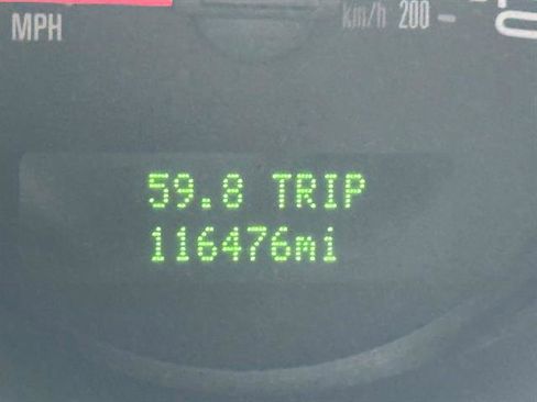 Used 2006 Ford Mustang Deluxe RWD image 15