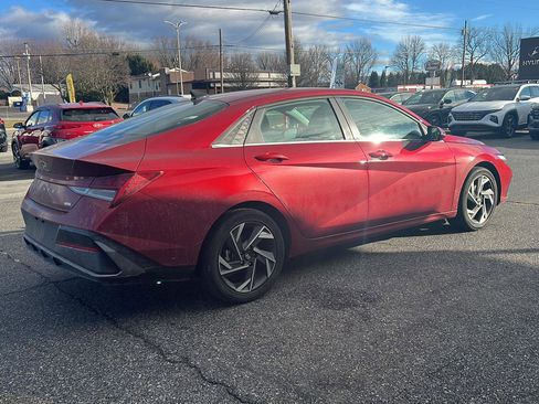 Certified 2024 Hyundai Elantra Limited image 5