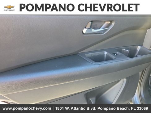 Used 2022 Nissan Pathfinder SV image 20