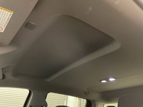 Used 2021 Chevrolet Silverado 2500 Custom w/ Custom Value Package image 17