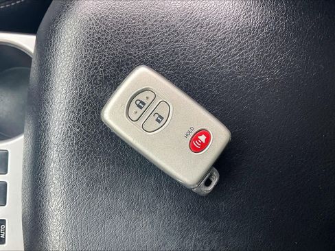 Used 2014 Toyota 4Runner Limited AWD/4WD image 14