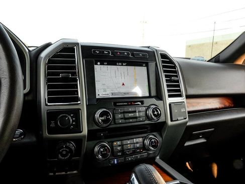 Used 2017 Ford F150 King Ranch w/ Equipment Group 601A Luxury AWD/4WD image 31