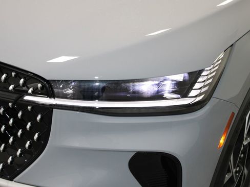 New 2026 Lincoln Nautilus Premier image 54