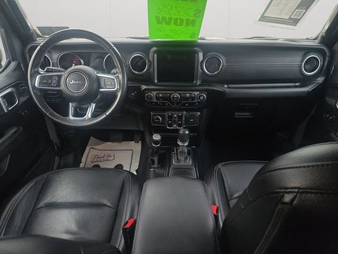 Used 2021 Jeep Wrangler Unlimited Sahara AWD/4WD image 15