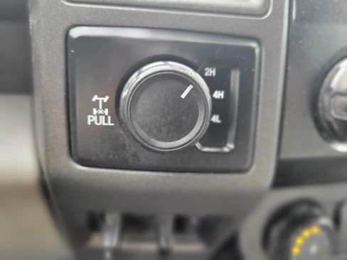 Used 2022 Ford F250 XL w/ Power Equipment Group AWD/4WD image 18