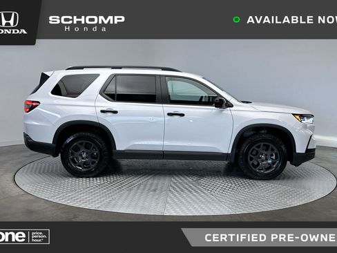 Certified 2024 Honda Pilot TrailSport image 1