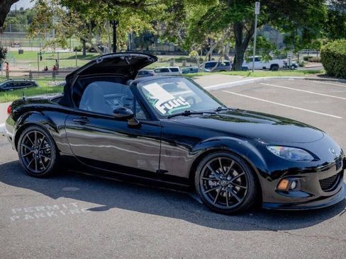 Used 2014 MAZDA MX-5 Miata Club image 15