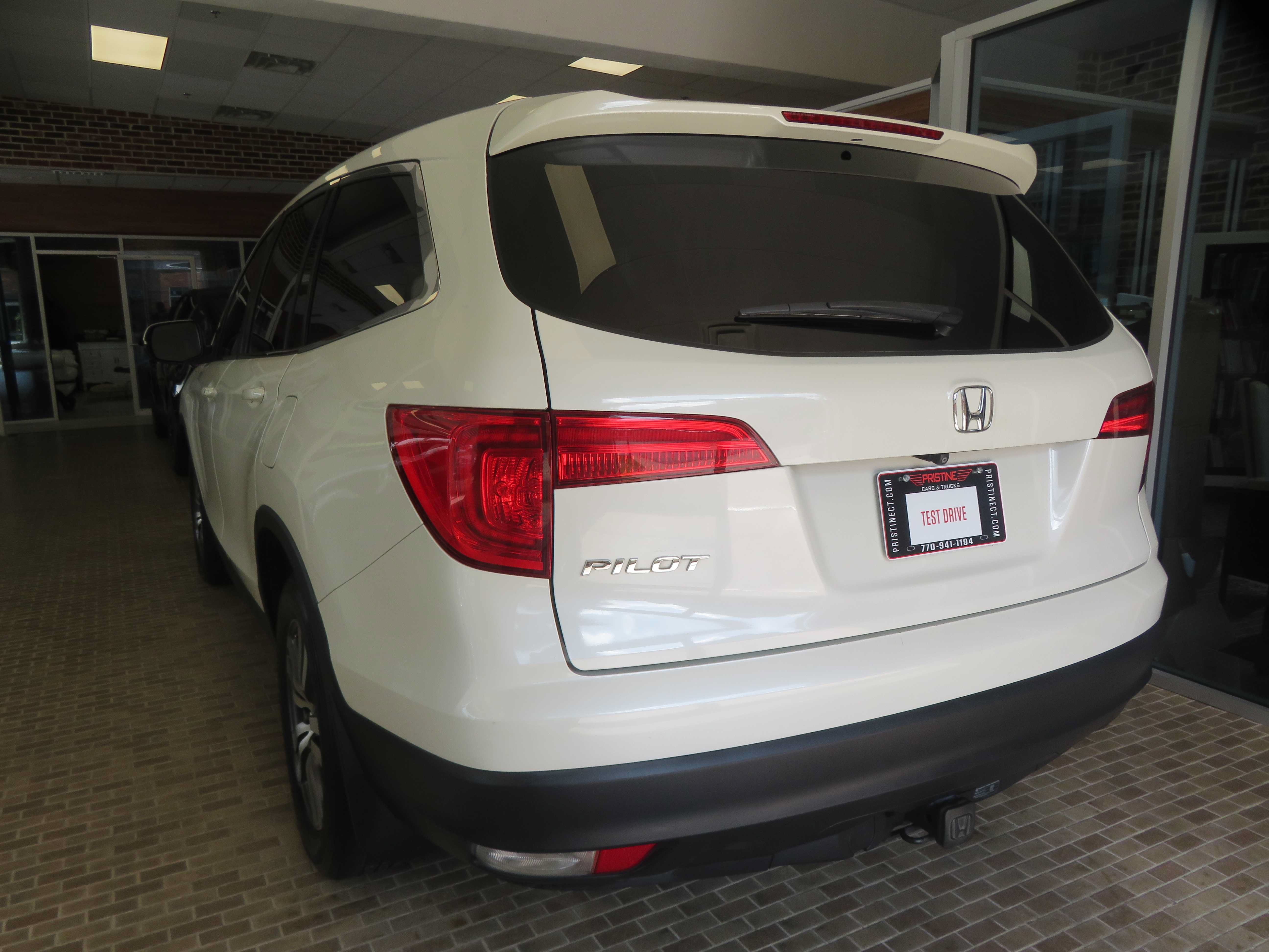 Used 2017 Honda Pilot EX-L image 6