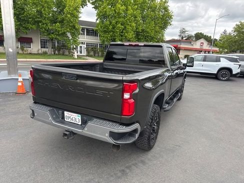 Used 2022 Chevrolet Silverado 2500 LTZ w/ LTZ Convenience Package AWD/4WD image 8