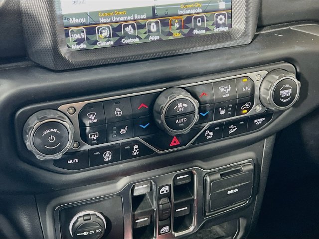 Used 2020 Jeep Wrangler Unlimited Sahara AWD/4WD image 20