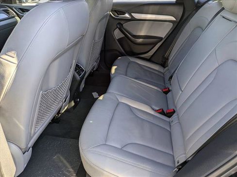 Used 2018 Audi Q3 2.0T Premium image 18