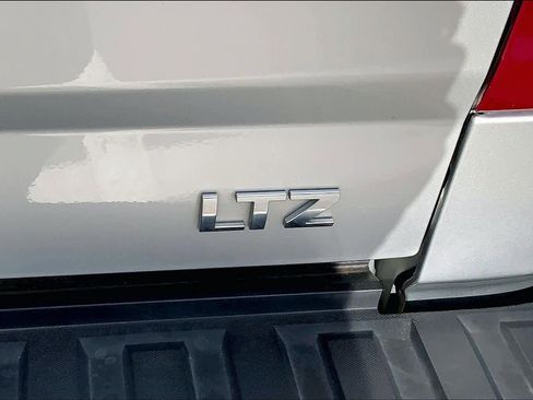 Used 2018 Chevrolet Silverado 1500 LTZ w/ Sport Package AWD/4WD image 10