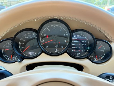 Used 2012 Porsche Cayenne image 21