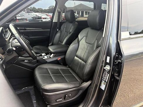 Used 2021 Kia Telluride EX w/ EX Premium Package AWD/4WD image 14