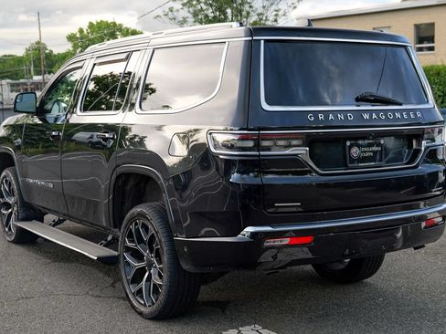 Used 2022 Jeep Grand Wagoneer Series I AWD/4WD image 5