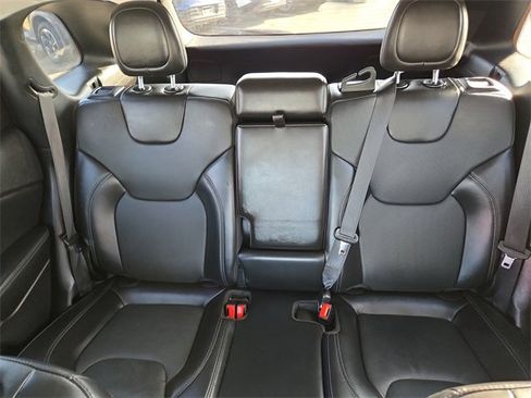 Used 2021 Jeep Cherokee Latitude Lux image 37