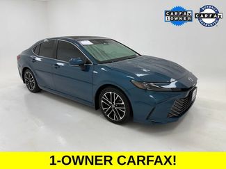 Used 2025 Toyota Camry XLE w/ Premium Package FWD video 1