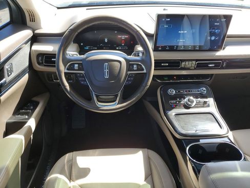 Certified 2023 Lincoln Nautilus AWD w/ Premium Package image 15