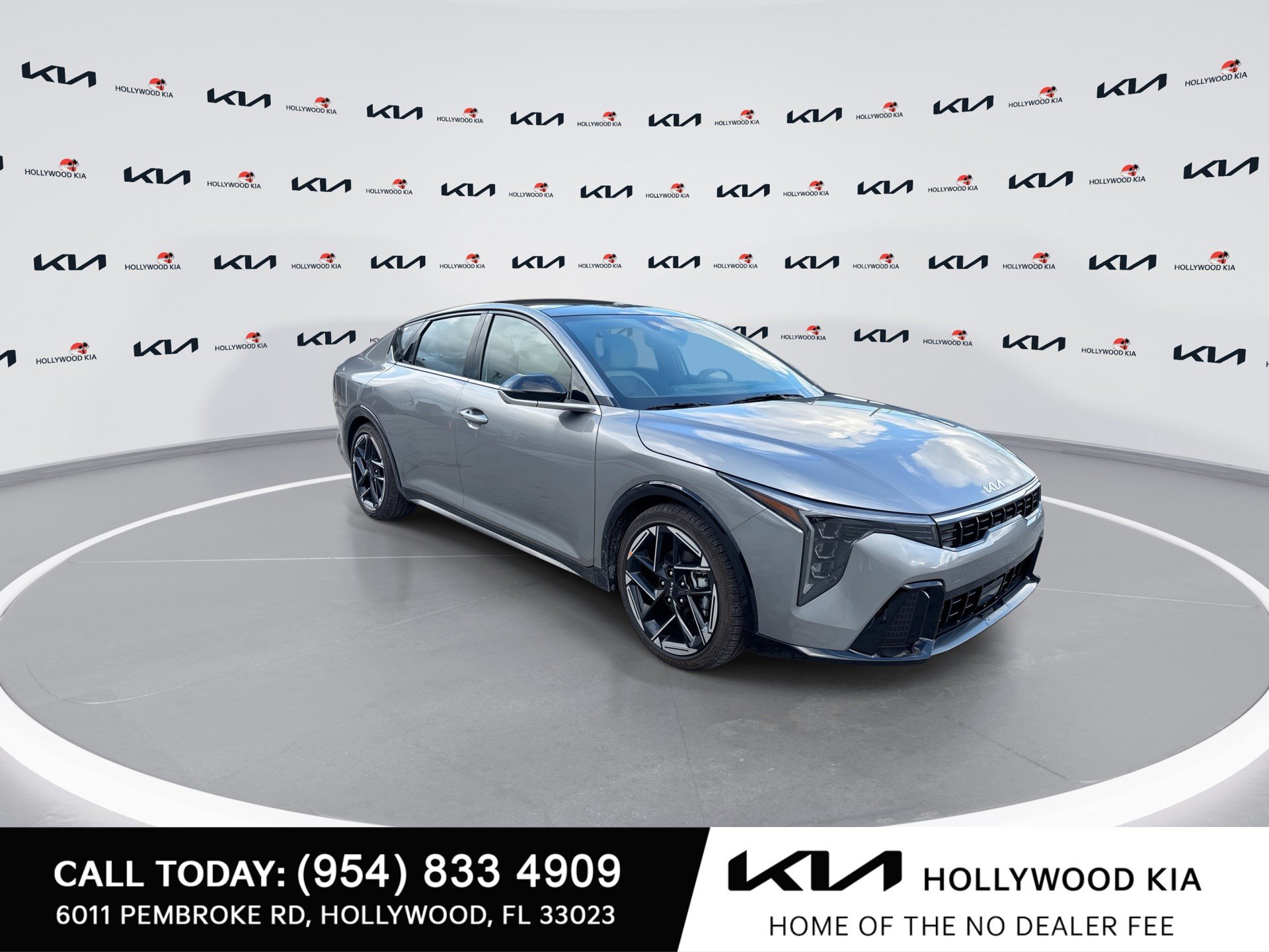 New 2026 Kia K4 GT-Line w/ GT-Line Premium Package FWD image 2