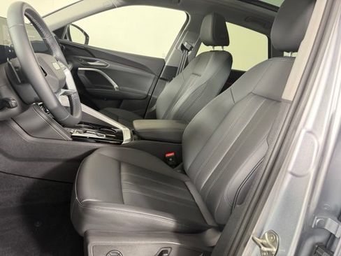 Used 2025 Audi Q5 Premium w/ Convenience Package AWD/4WD image 18