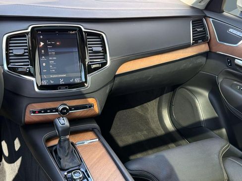 Used 2016 Volvo XC90 T6 Inscription w/ Vision Package AWD/4WD image 16