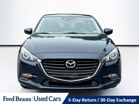 Used 2018 MAZDA MAZDA3 Touring FWD image 2