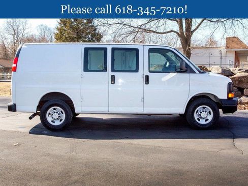Used 2016 Chevrolet Express 2500 image 7