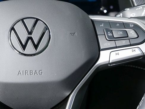 Certified 2025 Volkswagen Atlas Cross Sport SEL image 11