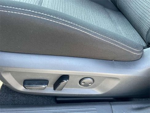 Used 2023 Nissan Rogue SV image 15