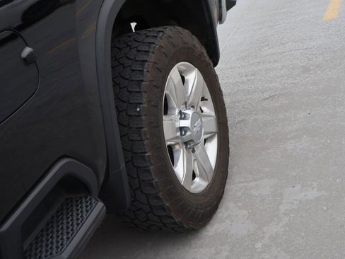 Used 2020 Chevrolet Silverado 2500 LTZ w/ LTZ Plus Package image 23