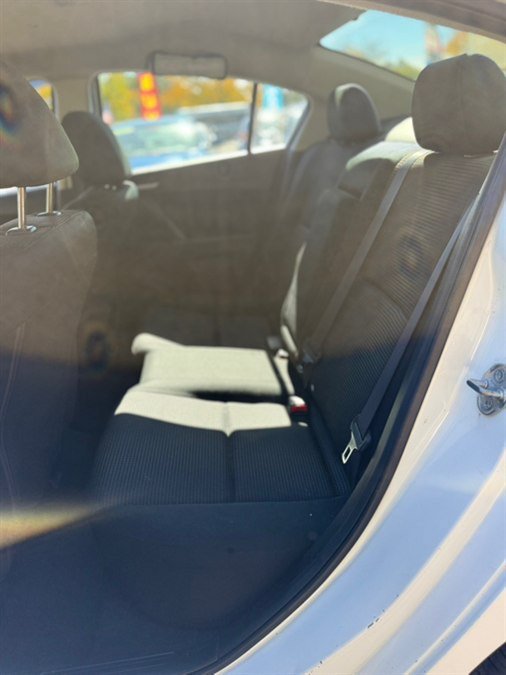 Used 2012 MAZDA MAZDA3 i Touring FWD image 14