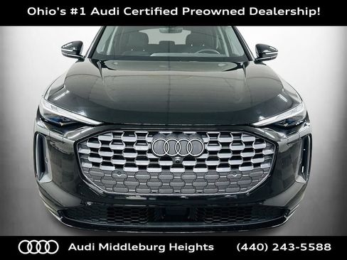 Certified 2025 Audi Q5 Premium w/ Convenience Package AWD/4WD image 2