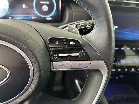 Used 2022 Hyundai Tucson Limited image 16