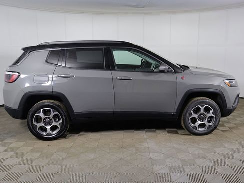 Used 2022 Jeep Compass Trailhawk w/ Sun and Sound Group AWD/4WD image 14
