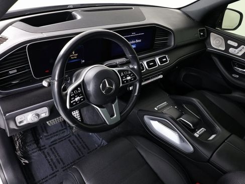 Used 2023 Mercedes-Benz GLS 580 4MATIC image 25