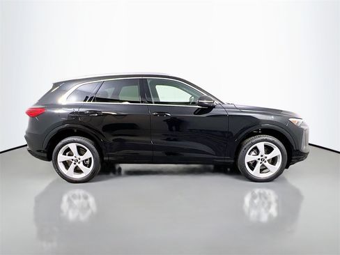 New 2025 Audi Q5 2.0T Premium Plus image 8