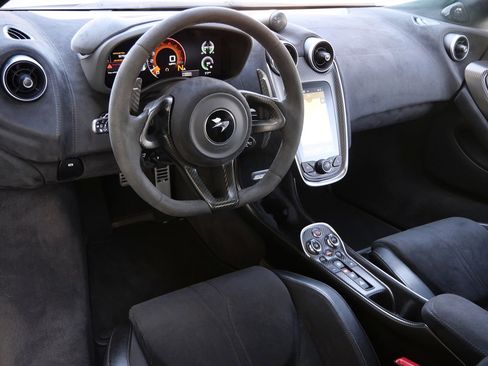 Used 2019 McLaren 600LT image 8