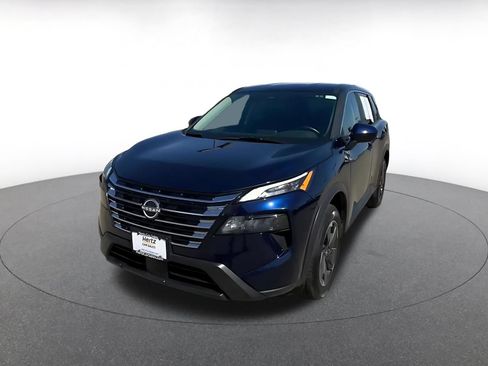Used 2025 Nissan Rogue SV AWD/4WD image 6