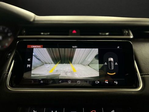 Used 2018 Land Rover Range Rover Velar AWD/4WD image 23