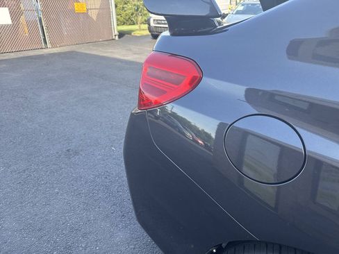 Used 2019 Subaru WRX STI AWD/4WD image 17