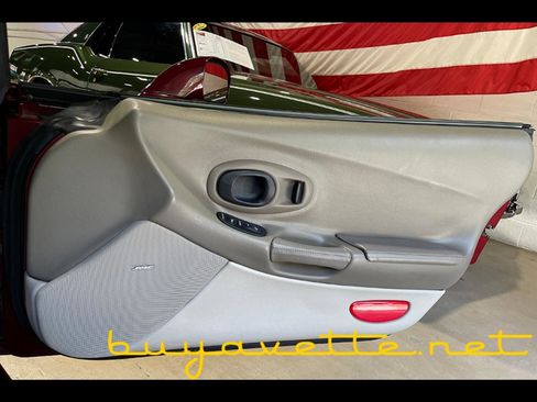 Used 2003 Chevrolet Corvette Convertible w/ Preferred Equipment Group1 image 25