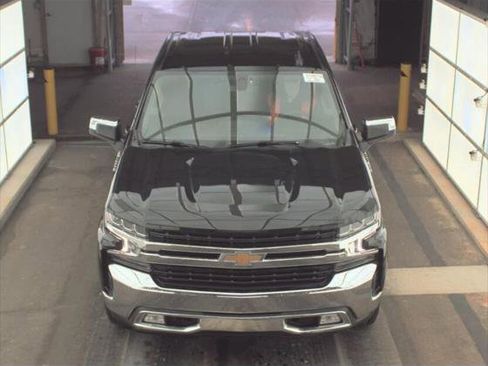 Used 2020 Chevrolet Silverado 1500 LT image 3