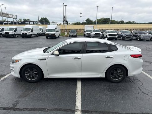 Used 2016 Kia Optima LX FWD image 5