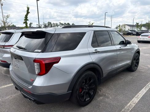 Used 2023 Ford Explorer ST w/ Equipment Group 401A RWD image 8