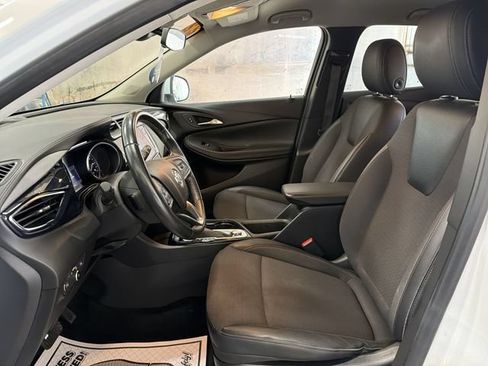 Certified 2022 Buick Encore GX Preferred w/ Cold Weather Comfort Package FWD image 11