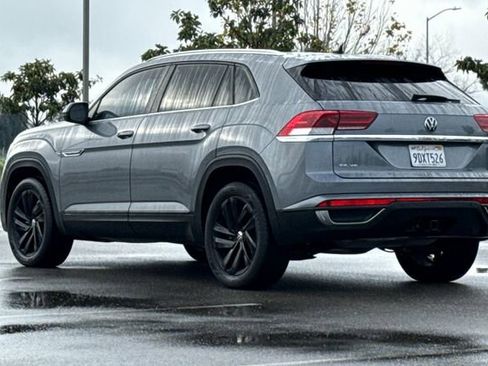 Certified 2023 Volkswagen Atlas Cross Sport SE w/ Panoramic Sunroof Package image 6