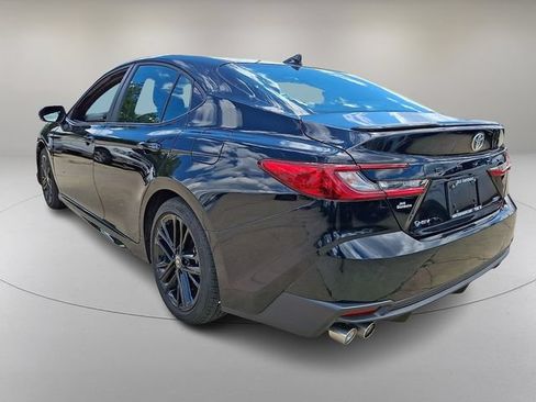 Used 2025 Toyota Camry SE FWD image 7